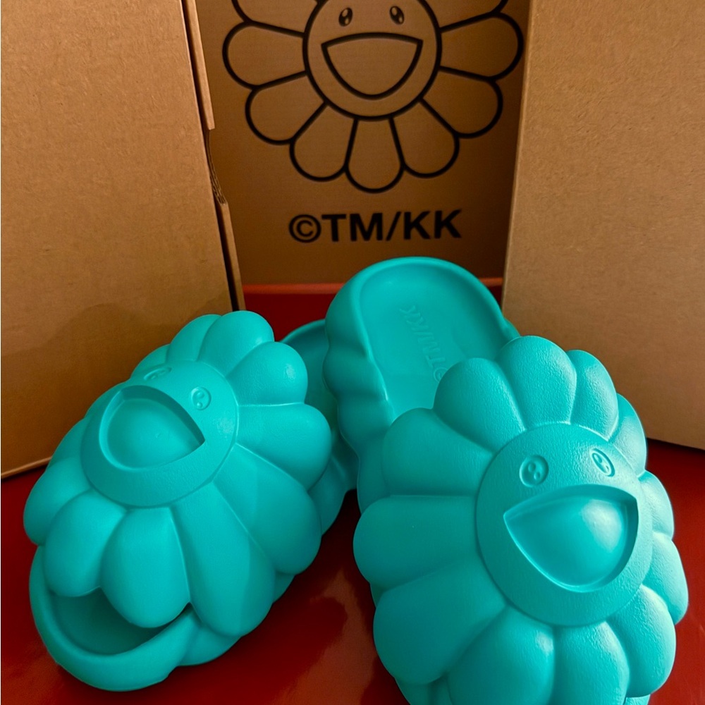 Ohana Hatake Full Bloom Murakami Women's sandals slides NEW W 6.5 aqua green new